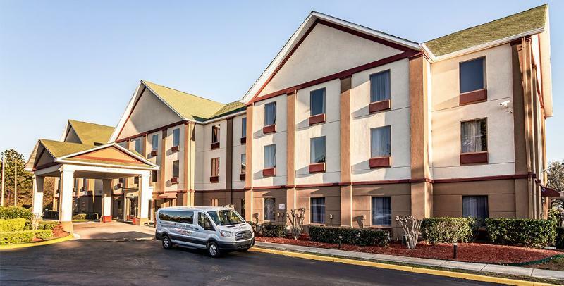 Red Roof Plus+ & Suites Atlanta Airport South Exterior photo